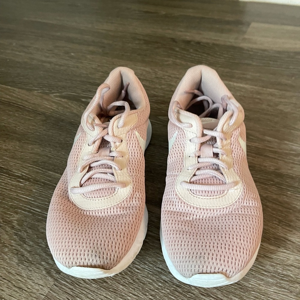 Nike Roshe Pink Sneakers, size 7.5